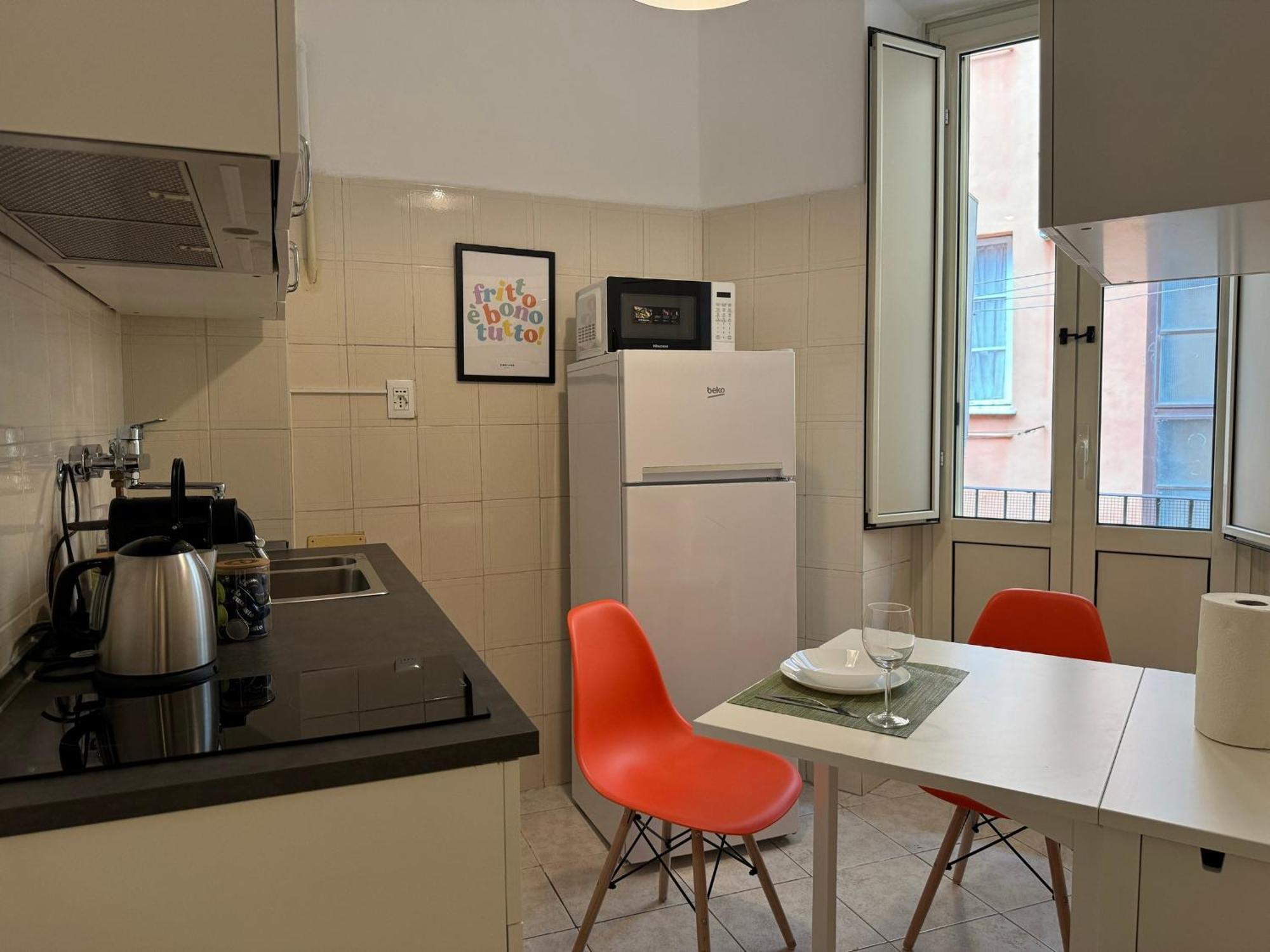 The Best Rent - Spacious One-Bedroom Apartment Near Colosseum Roma Esterno foto